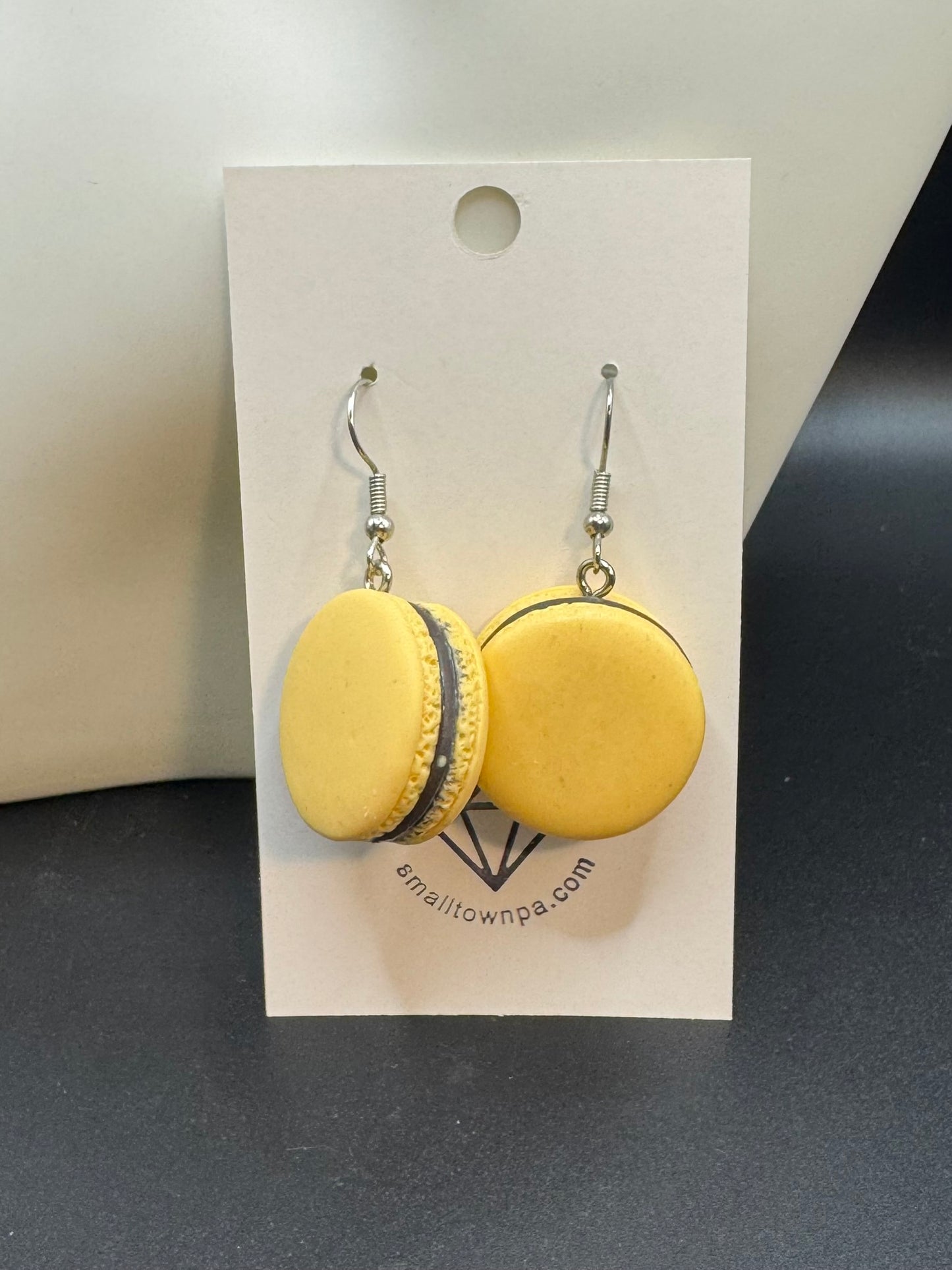 French Macaron Dangle Earrings (Yellow)