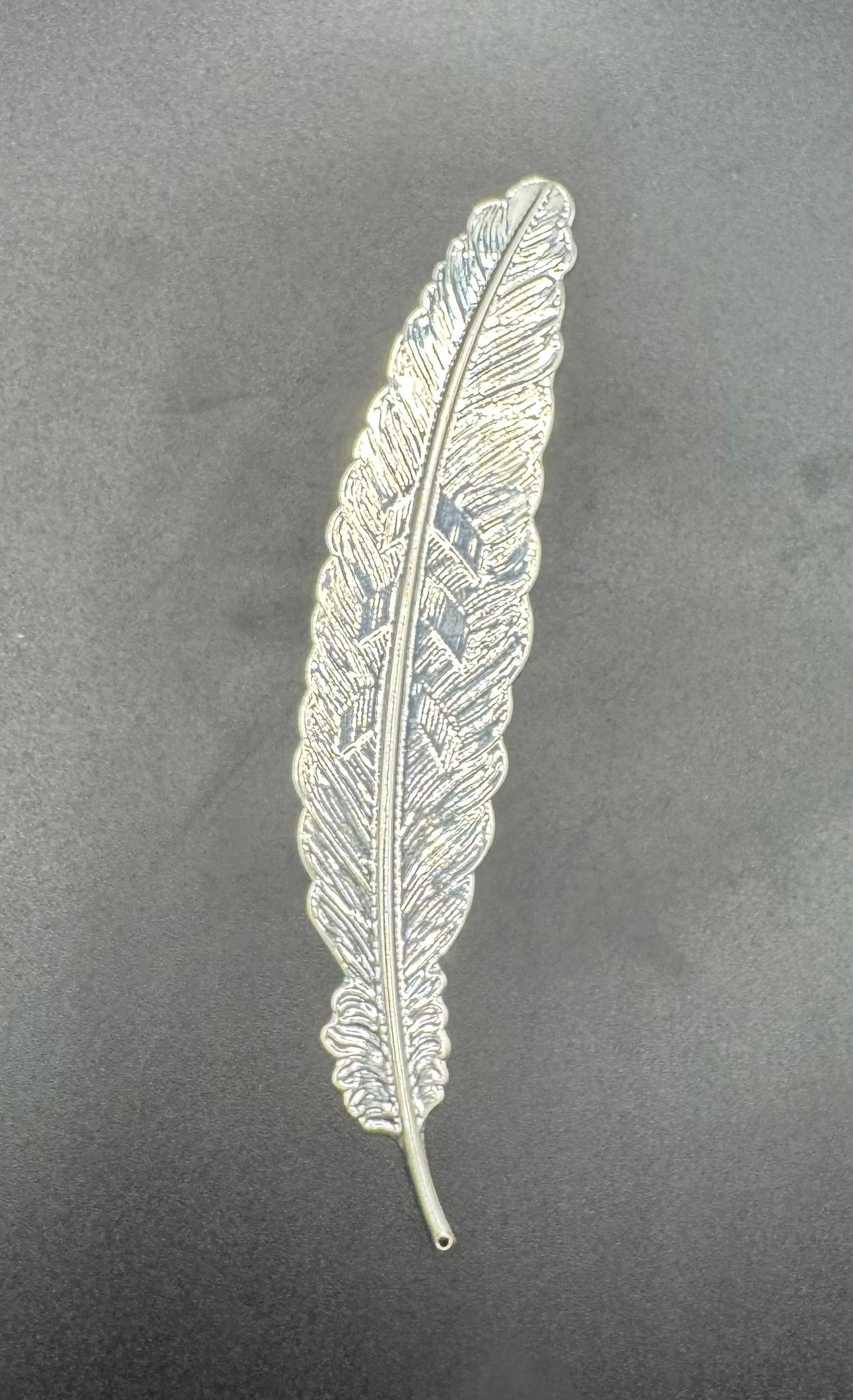 Silver Feather bokkmark
