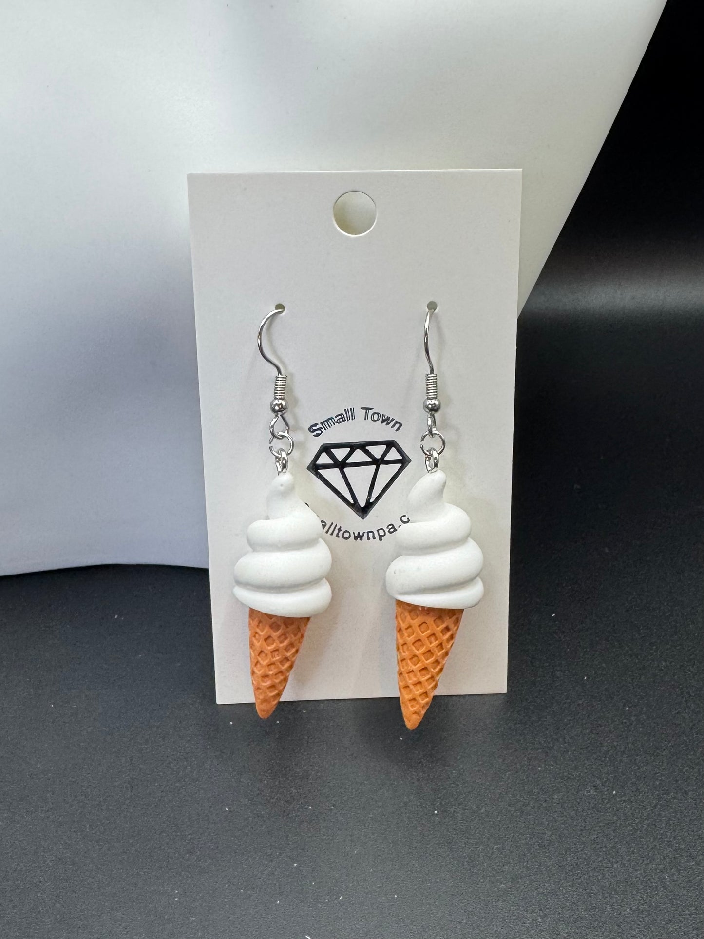 Vanilla Swirl Dream Dangles