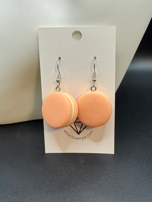 French Macaron Dangle Earrings (Beige)