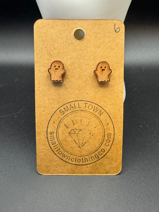 Small Wood Ghost Studs