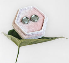 Load image into Gallery viewer, Michelle // Earrings
